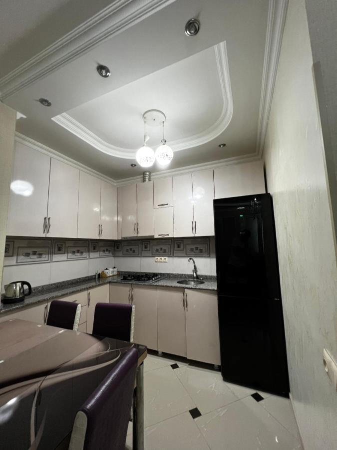 Sea Apartments 巴统 外观 照片